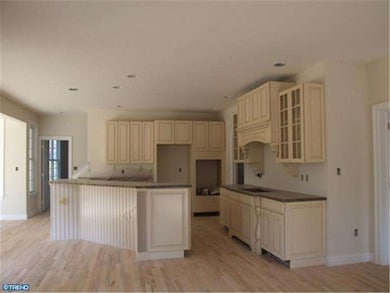 13 Strathmore Ct, Wallingford, PA 19086 - photo 4