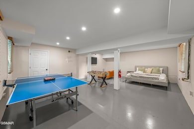 4372 Boogertown Rd unit 2, Sevierville, TN 37876 - photo 7