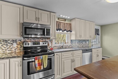 11 Ferry St, Allenstown, NH 03275 - photo 4