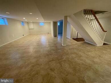 1934 Mcfall St, McLean, VA 22101 - photo 4