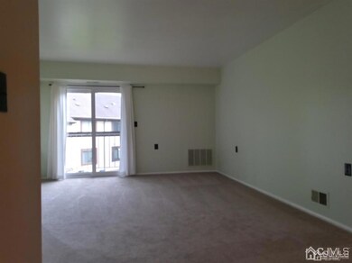 904 Jacob Ct, Dayton, NJ 08810 - photo 4