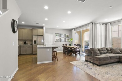 7-web-or-mls-UpMarketMedia184Sta-021