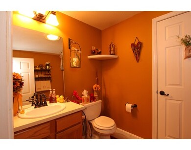 20 Gates Crossing unit 20, Leominster, MA 01453 - photo 5