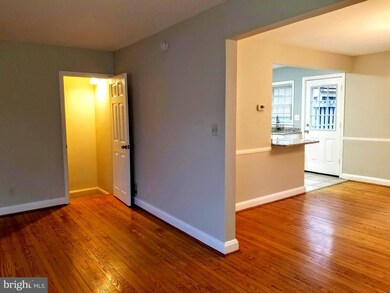 8230 Jeffers Cir, Towson, MD 21204 - photo 5