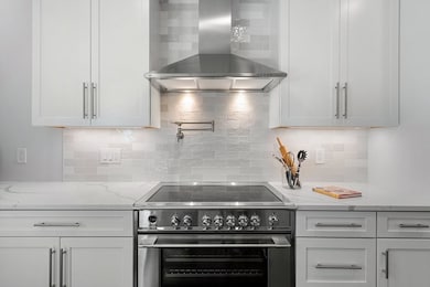 111 Winthrop Rd unit 3, Brookline, MA 02445 - photo 6