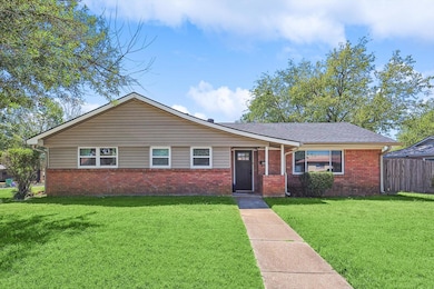 401 Vicki Place, Hurst, TX 76053 - photo 2