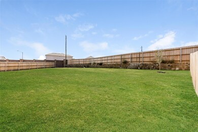 3601 Joshua St, Ennis, TX 75119 - photo 3