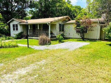 1112 Pangola Dr, Jacksonville, FL 32205 - photo 4