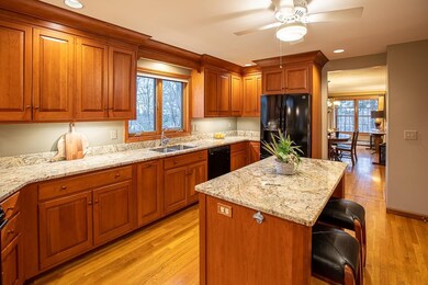 337 Whitford St, Manchester, NH 03104 - photo 7