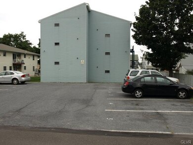 526 Broad St, Emmaus, PA 18049 - photo 2