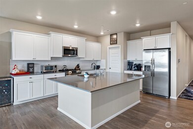 1323 Baker Heights Loop, Bremerton, WA 98312 - photo 6