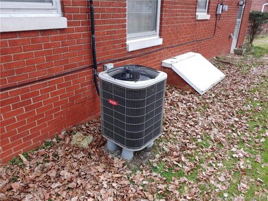 1752 Houston St, New Albany, IN 47150 - photo 5