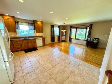 27 Downes Ave, Barre, VT 05641 - photo 3