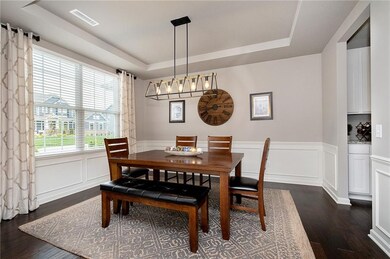 Trey Ceiling in Dining~Custom Curtains Stay!