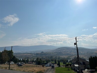 2258 SE Marlette Rd, East Wenatchee, WA 98802 - photo 4