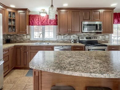 164 Wachusett St, Holden, MA 01520 - photo 4