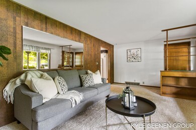 13-web-or-mls-406-donann-dr