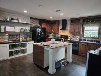 1053 NE 558th St, Old Town, FL 32680 - photo 5