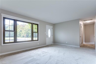 2318 Emerywood Rd, Greensboro, NC 27403 - photo 2