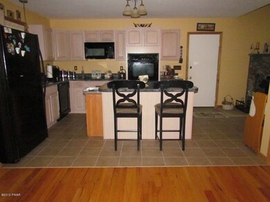 132 Oak Ridge Dr, Milford, PA 18337 - photo 7