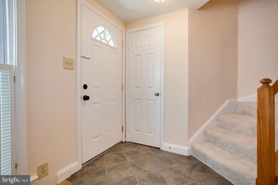 6322 Chimney Wood Ct, Alexandria, VA 22306 - photo 3