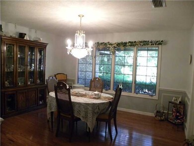 867 Gladiola Ave, Sebastian, FL 32958 - photo 4