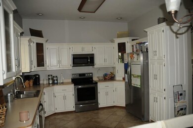 7632 Hyland Meadows Dr, Knightstown, IN 46148 - photo 4