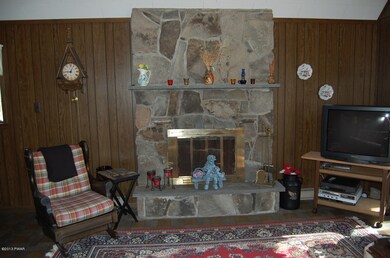 119 Mountain View Dr, Hawley, PA 18428 - photo 4