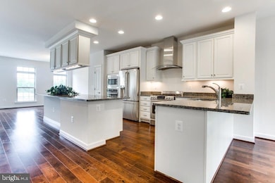 7974 Turtle Creek Cir unit 64, Gainesville, VA 20155 - photo 4