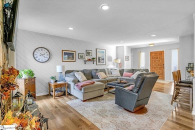 10 Kindlin Way, Taylors, SC 29687 - photo 4