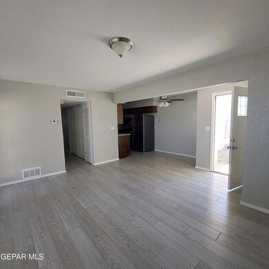 2214 Cumbre Negra St, El Paso, TX 79935 - photo 4