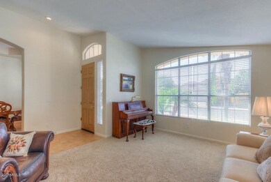 Living Room (3)-SMALL