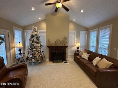 2004 Twin Fawn Trail, Middlesboro, KY 40965 - photo 7