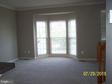 42251 St Huberts Place, Chantilly, VA 20152 - photo 4