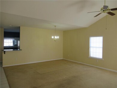 4770 Steeplechase Dr unit 15B, Macungie, PA 18062 - photo 2