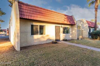 3413 W Del Monico Ln, Phoenix, AZ 85051 - photo 2