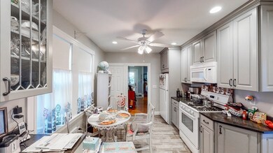 107 Walnut Ave, Revere, MA 02151 - photo 7