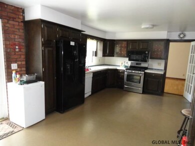 47 Kelton Ct, Albany, NY 12209 - photo 3