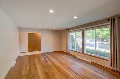 308 7th St, Waunakee, WI 53597 - photo 4