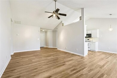 2425 Fort Daniels Dr unit 3A, Dacula, GA 30019 - photo 4