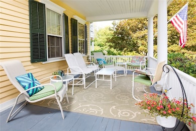 38 Colwell Rd, Greenville, RI 02828 - photo 5