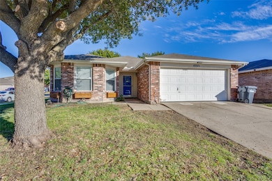 2614 Hidden Valley Dr, McKinney, TX 75071 - photo 2