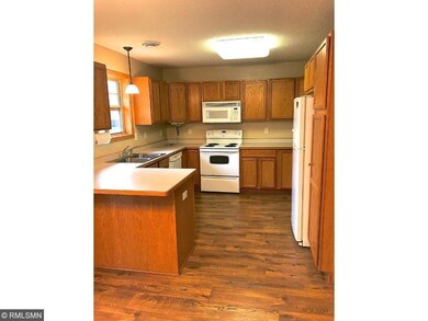Roomy kitchen with lots of cabinet space