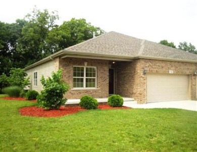 5548 Maggie Mae Ct, Crown Point, IN 46307 - photo 2