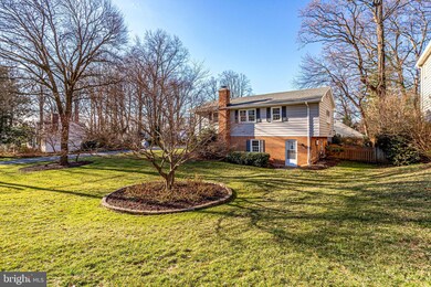 6800 Walnut St, Falls Church, VA 22046 - photo 3