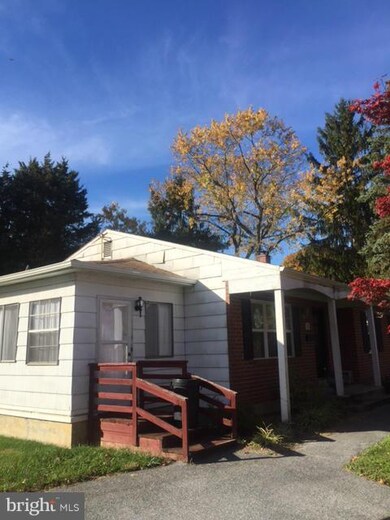 304 Glyndon Dr, Reisterstown, MD 21136 - photo 2