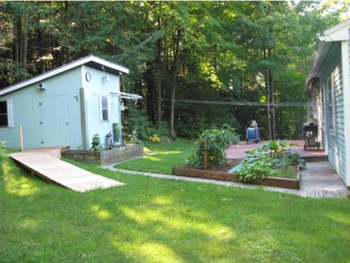 33 Ledgewood Rd, Claremont, NH 03743 - photo 3