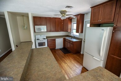 14215 Duckett Rd, Brandywine, MD 20613 - photo 5