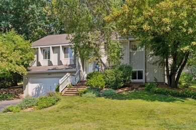 2571 Schaller Dr E, Saint Paul, MN 55119 - photo 2