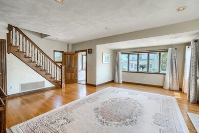 77 Bowdoin St, Winthrop, MA 02152 - photo 3